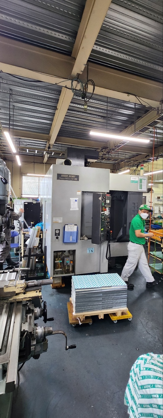 모리세이키 5축가공기 오축가공기