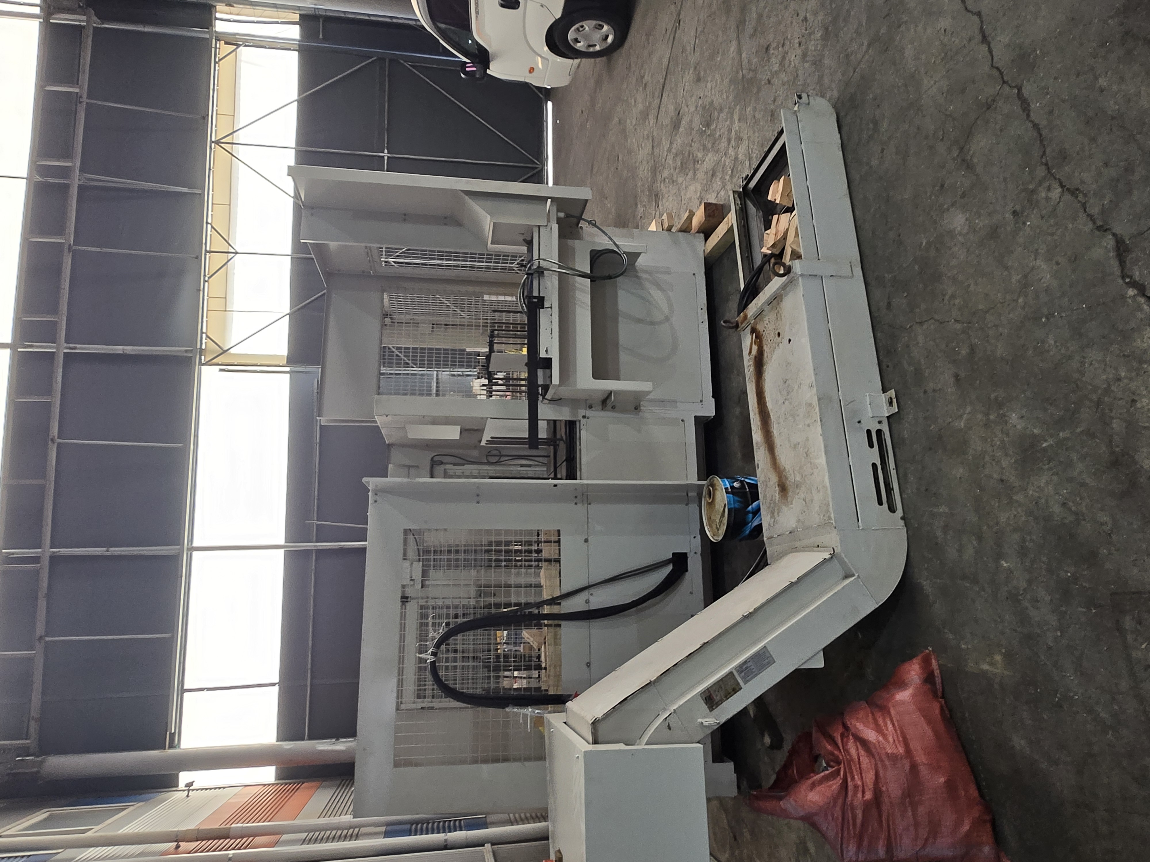 타키사와 2스핀들 CNC선반 겐트리로더 장착